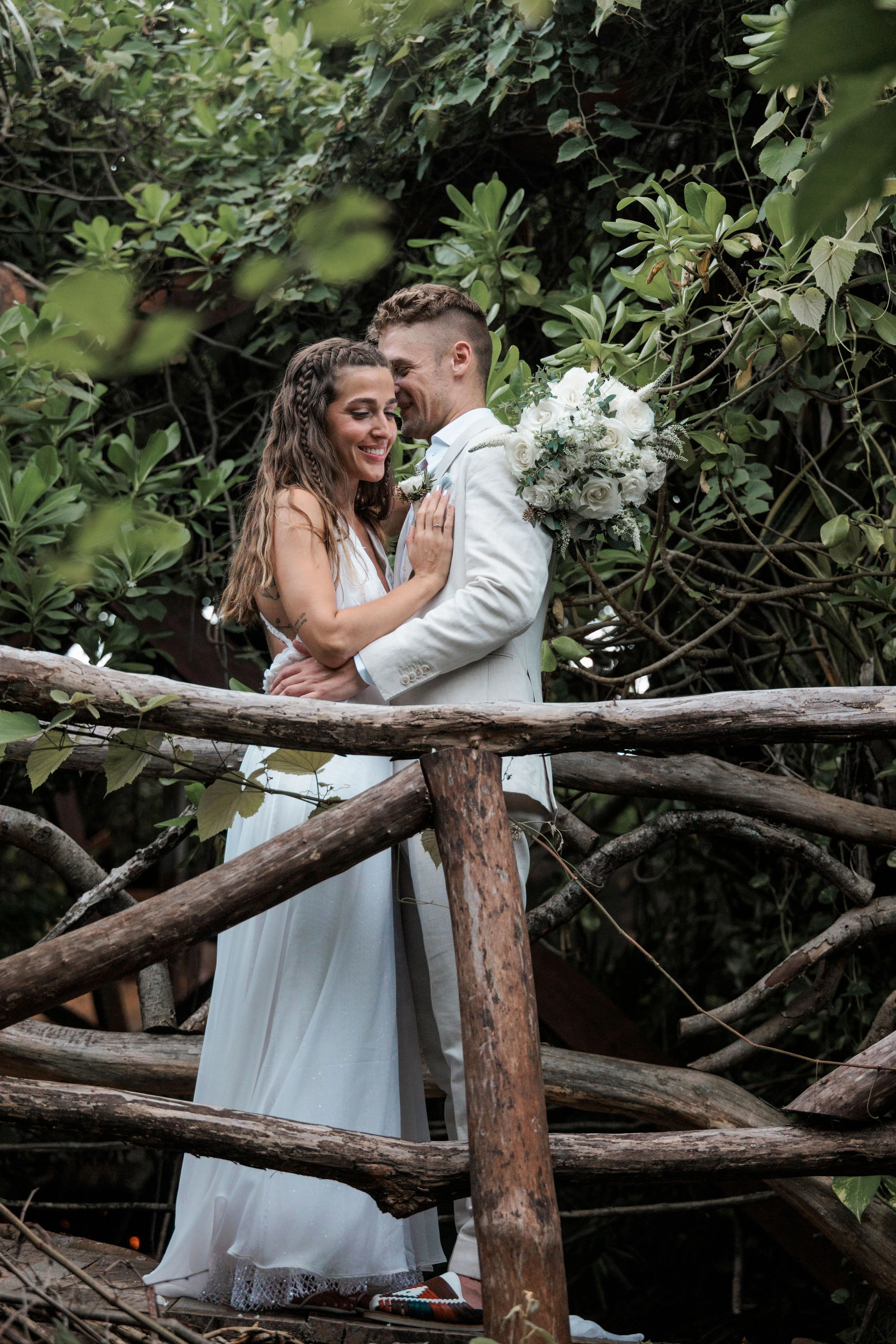 cover Manu and Nick wedding at Akim Tulum